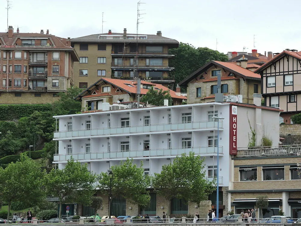 Petit Palace Tamarises location